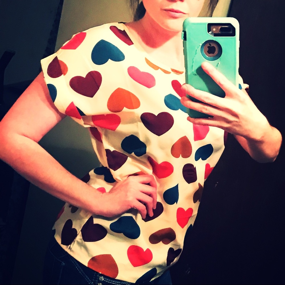 Large NWT Vintage Style Hearts Blouse